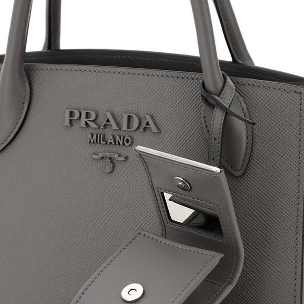 プラダ モノクローム スモール バッグ 1BA156